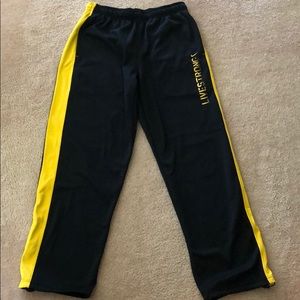 Nike Therma-Fit Livestrong sweatpants